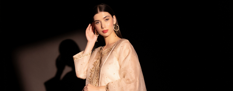 Don't be deprived of New Fashion this season with Kurtas & Pants from Organzae