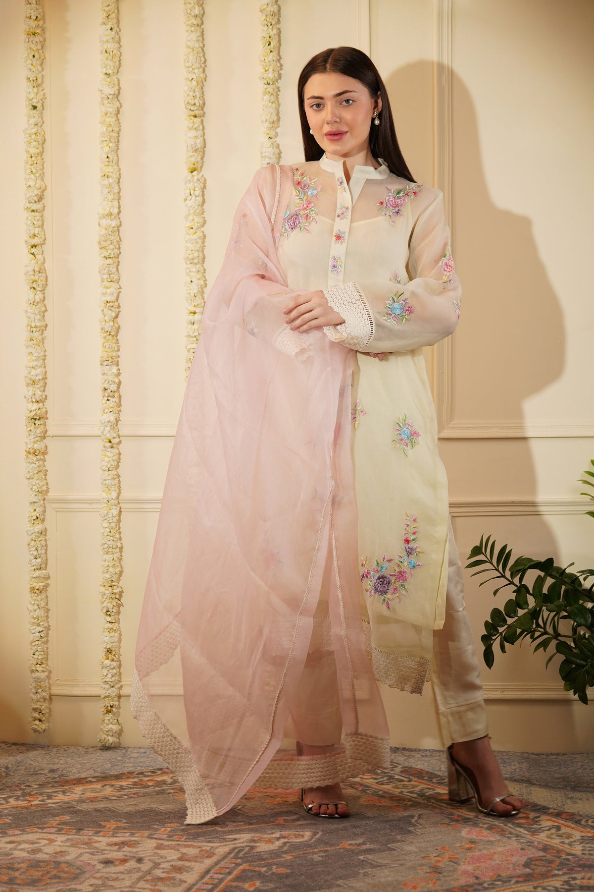 Gardenia Kurta Set